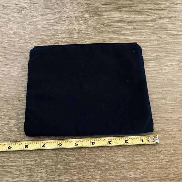 Delta Airlines First Class Someone Somewhere Amenity Kit Toiletry Case Bag - Picture 3 of 3